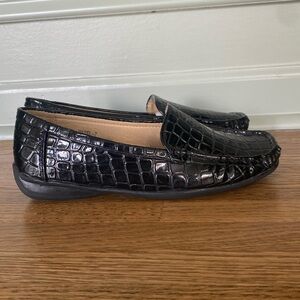Pierre Dumas Hazel-7 Black Croc Pattern Preppy Slip On Loafer Flat -Women's 8.5M